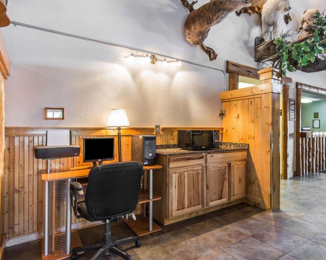 The Antler Lodge - Gardiner Dış mekan fotoğraf